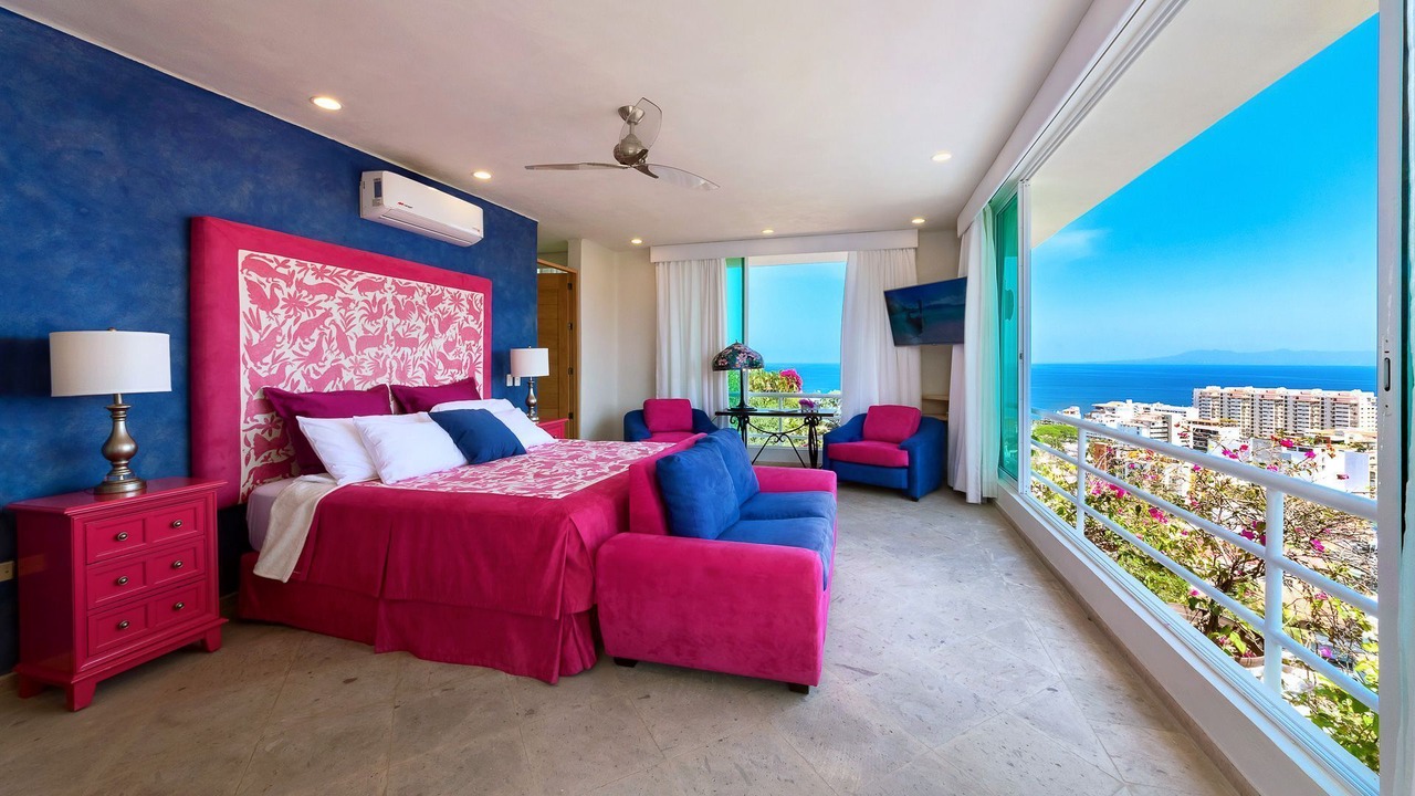 Photo of Bedroom in Romantic Zone