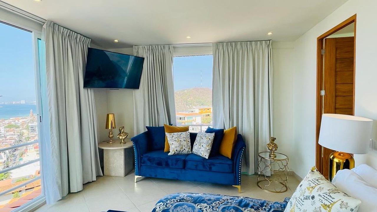 Photo of Livingroom in Romantic Zone