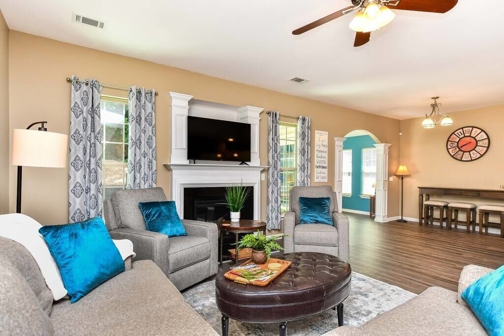 Photo of Livingroom in Greer