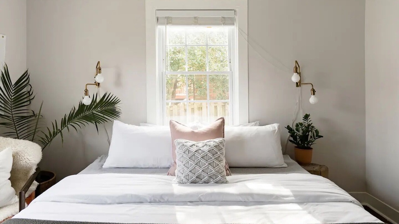 Photo of Bedroom in Inglewood