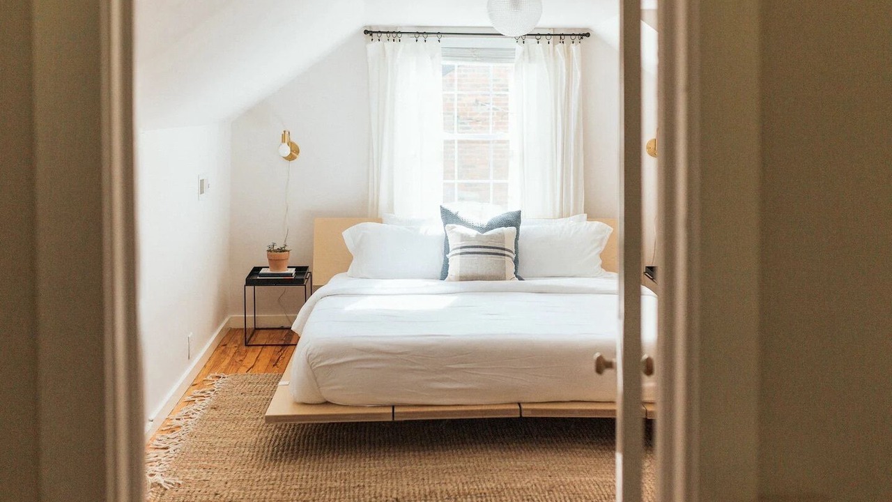 Photo of Bedroom in Inglewood