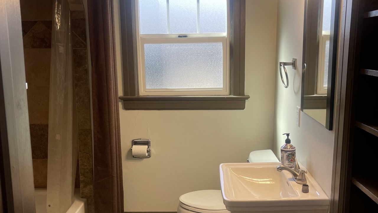 Photo of Bathroom in Encanto