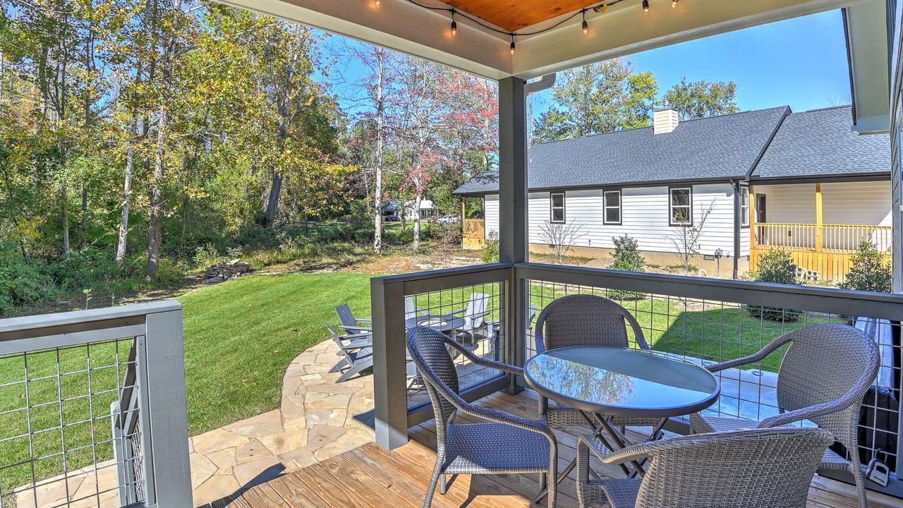 Photo of Outdoor in Hendersonville