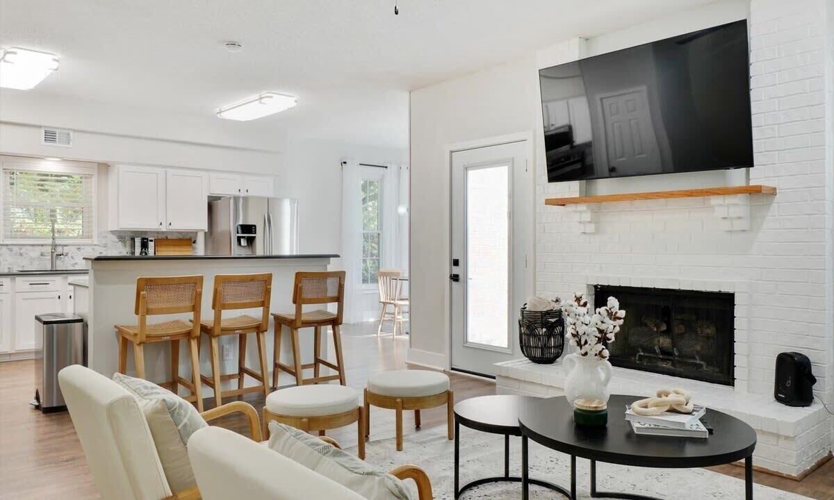 Photo of Livingroom in Flower Mound