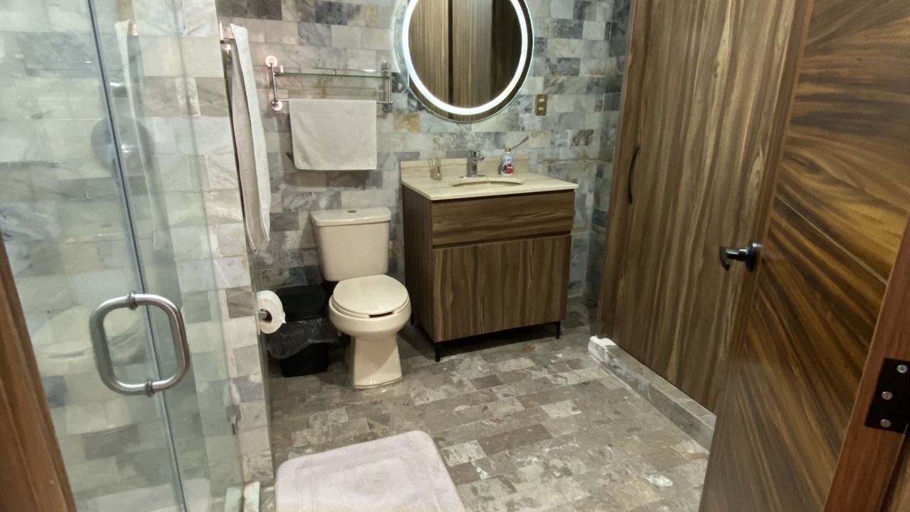 Photo of Bathroom in Zona Expo
