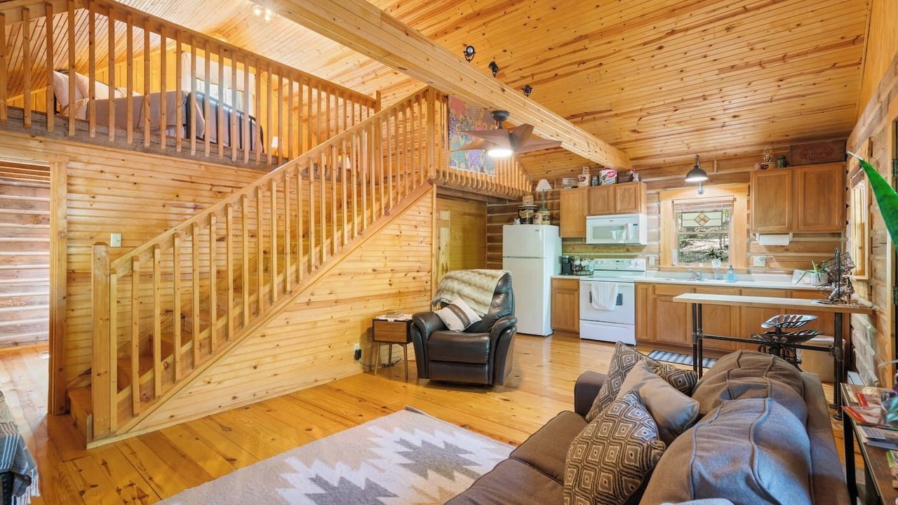 Photo of Livingroom in Birdseye