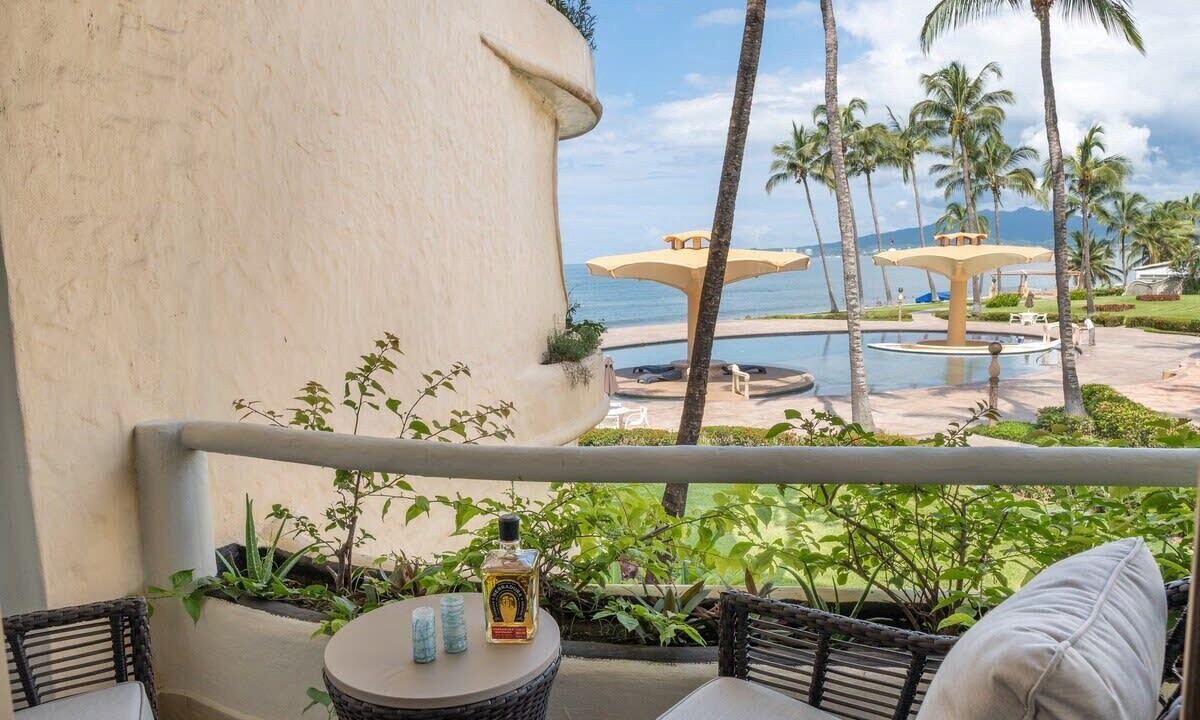 Photo of Patio Balcony in Flamingos