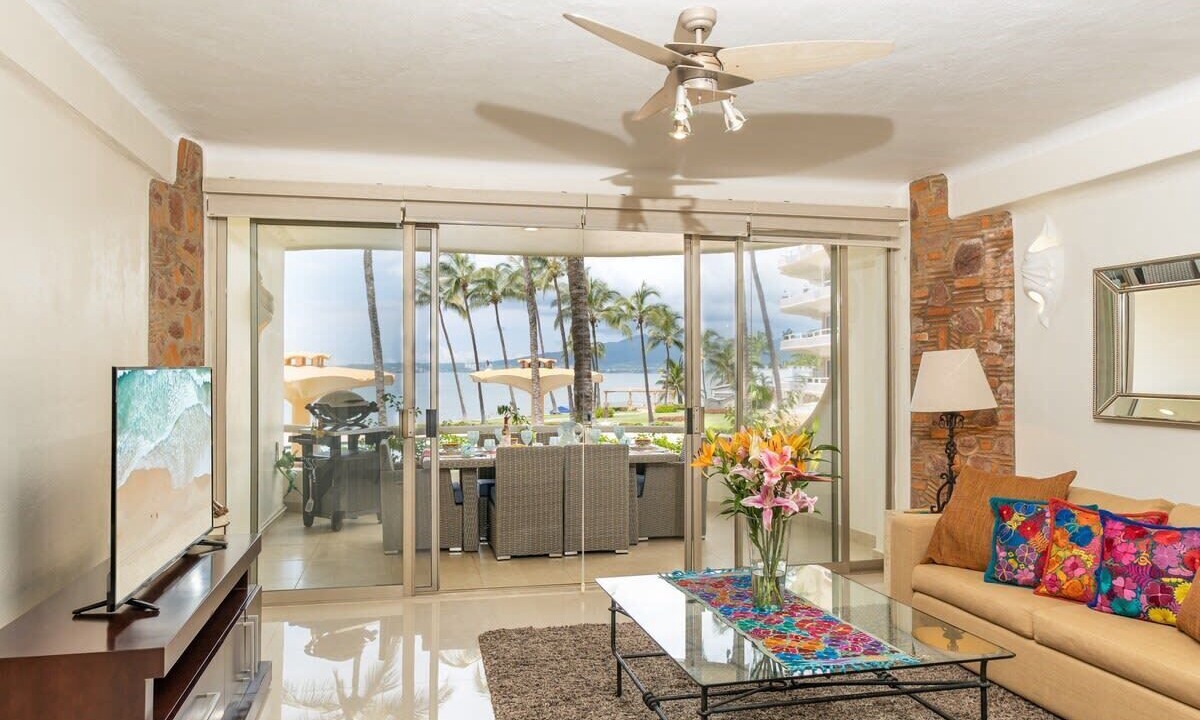 Photo of Livingroom in Flamingos
