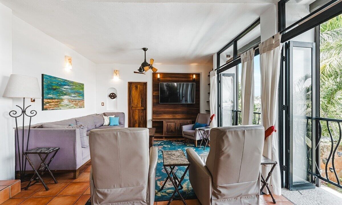 Photo of Livingroom in North End