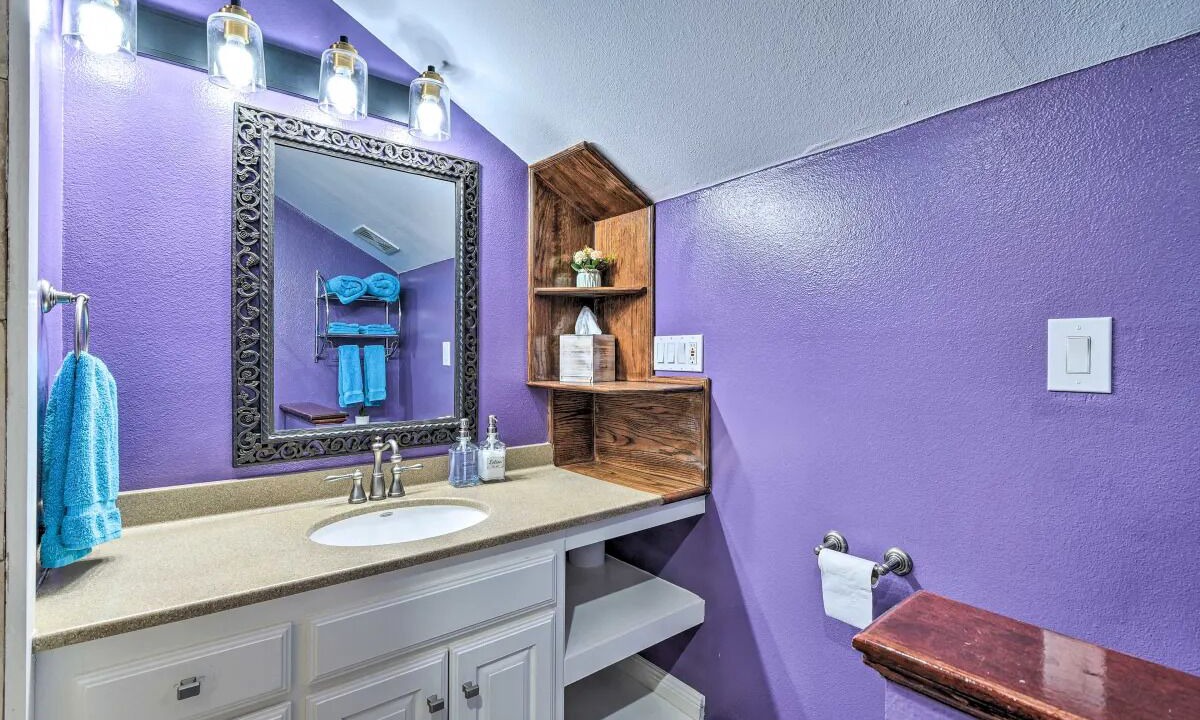 Photo of Bathroom in Argyle