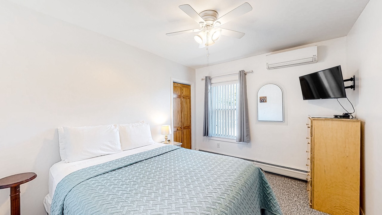 Photo of Bedroom in Bar Harbor