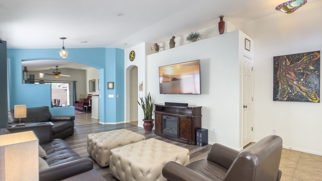 Photo of Livingroom in South Mountain