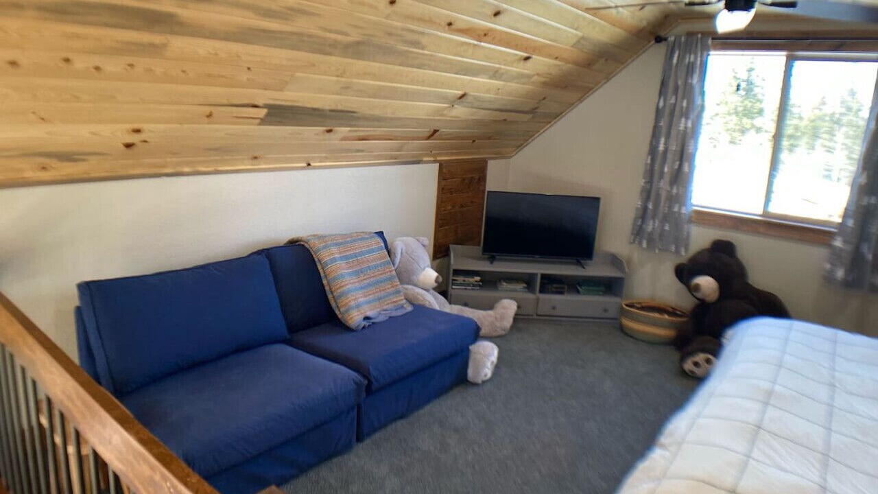 Photo of Bedroom in Indian Mountain