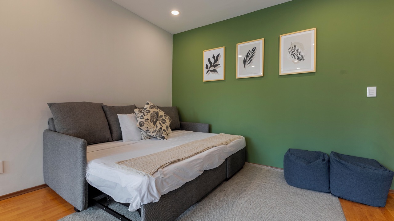 Photo of Bedroom in Anahuac