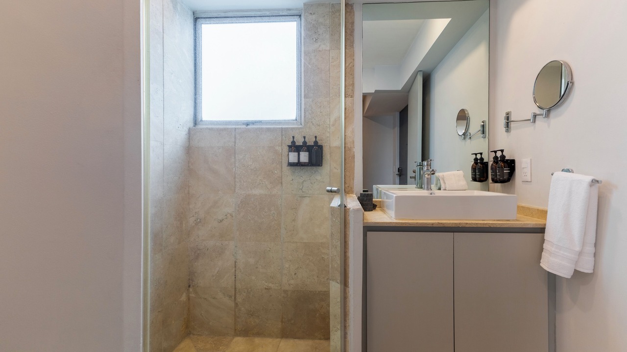 Photo of Bathroom in Anahuac