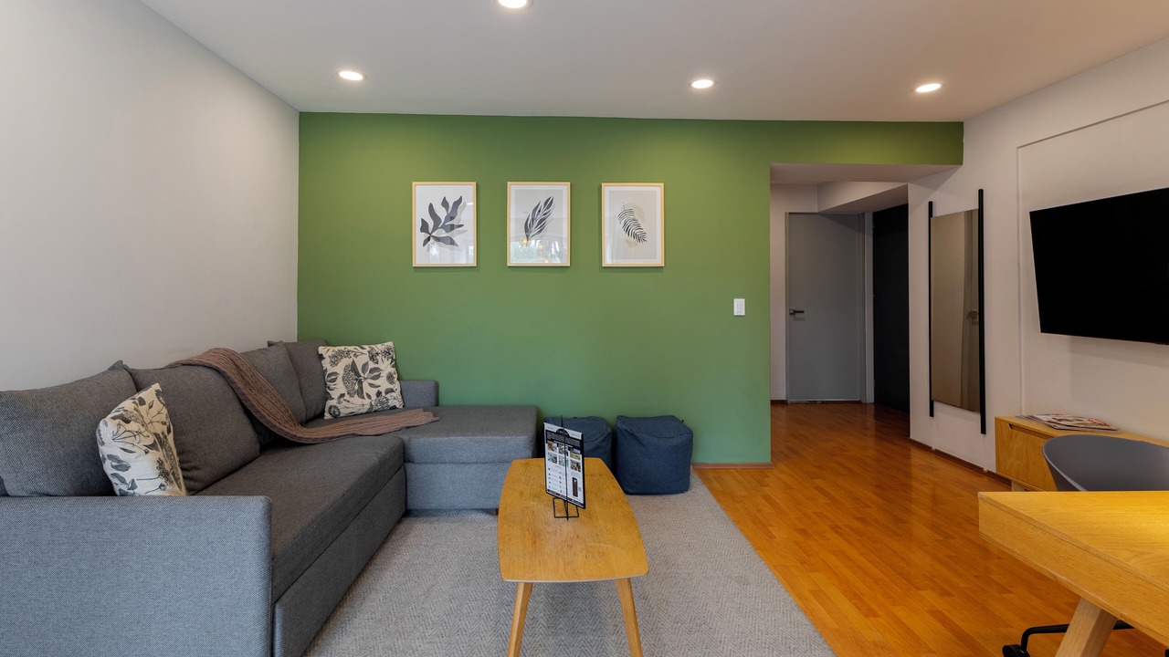Photo of Livingroom in Anahuac