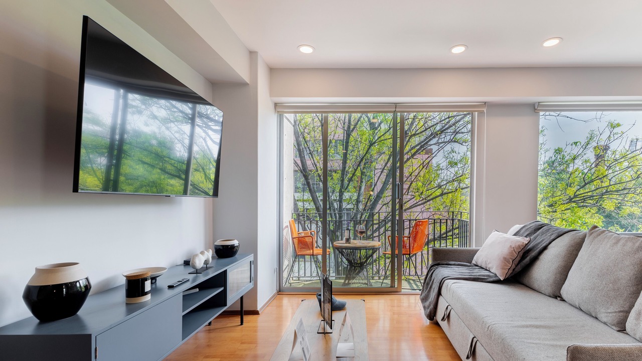 Photo of Livingroom in Anahuac