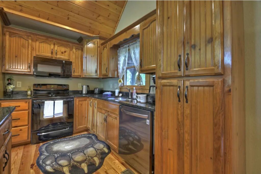 Photo of Kitchen in Eagle Mountain