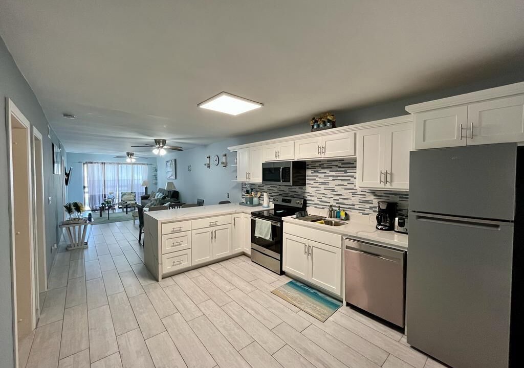 Photo of Kitchen in Laguna Shores