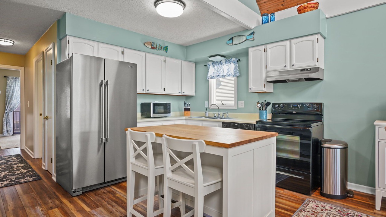 Photo of Kitchen in Captain's Cove