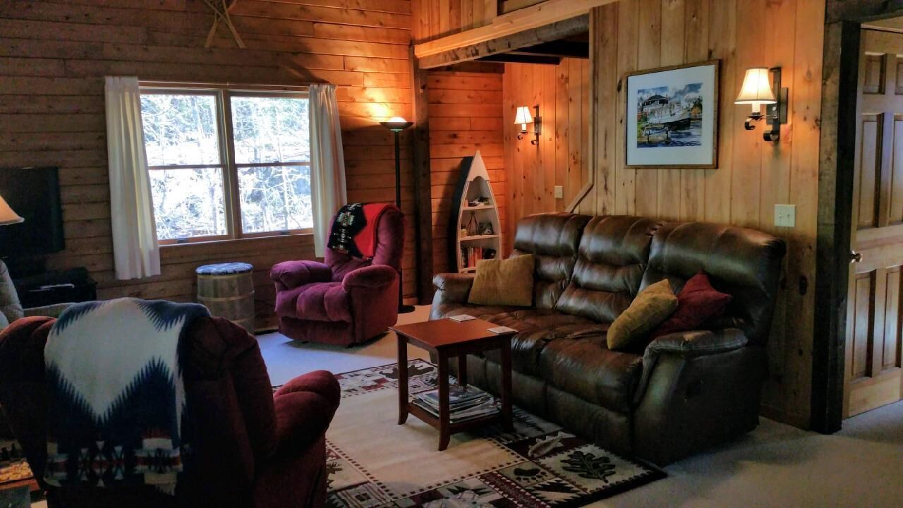 Photo of Livingroom in Beaver Cove