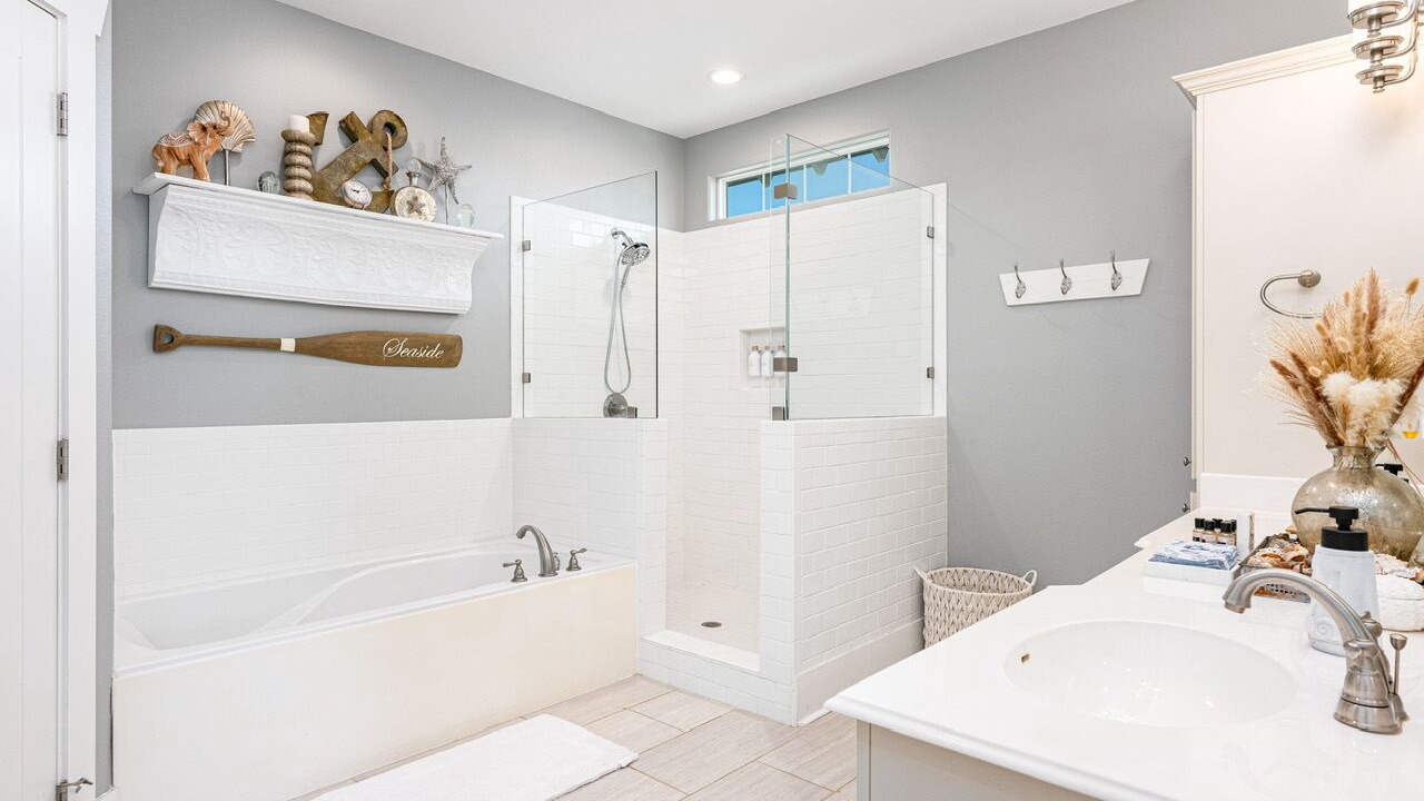 Photo of Bathroom in Crystal Beach