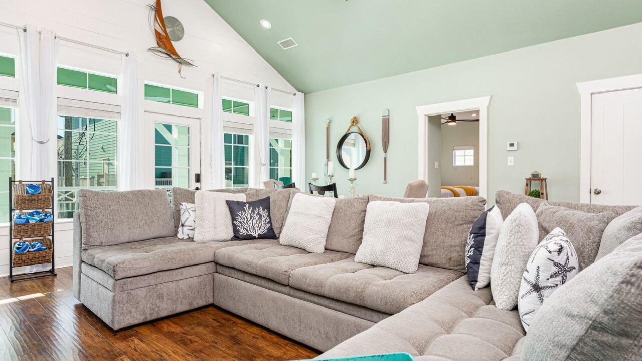 Photo of Livingroom in Crystal Beach