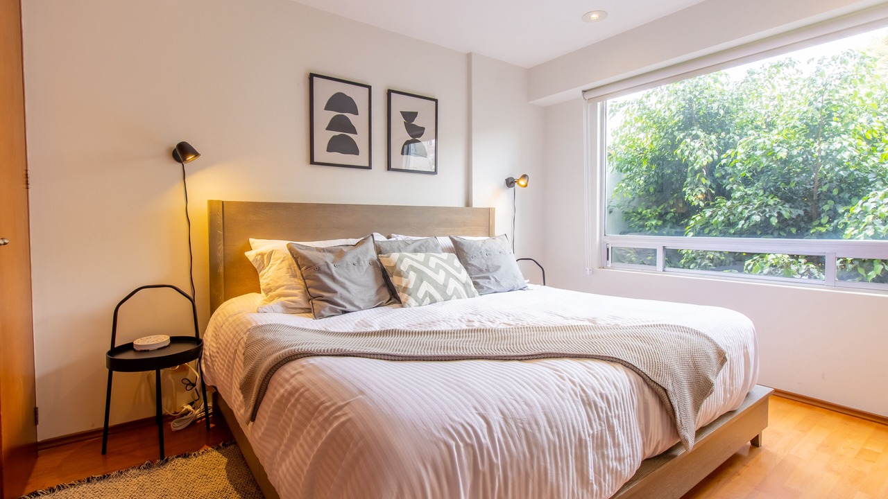 Photo of Bedroom in Anahuac