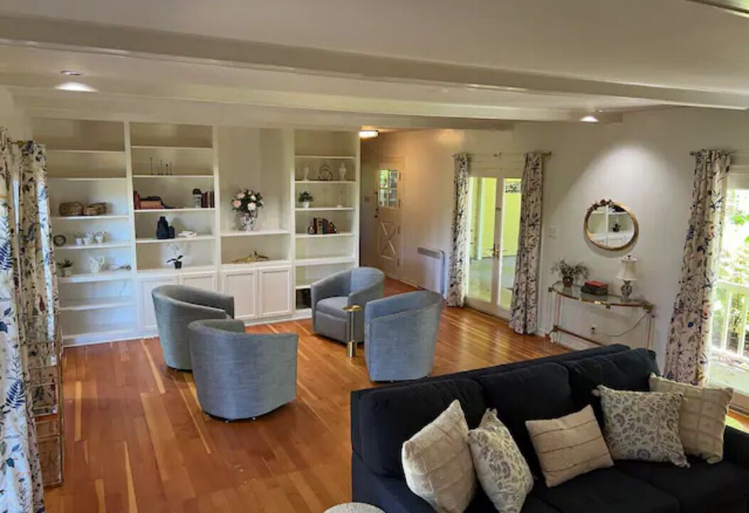 Photo of Livingroom in Newberg