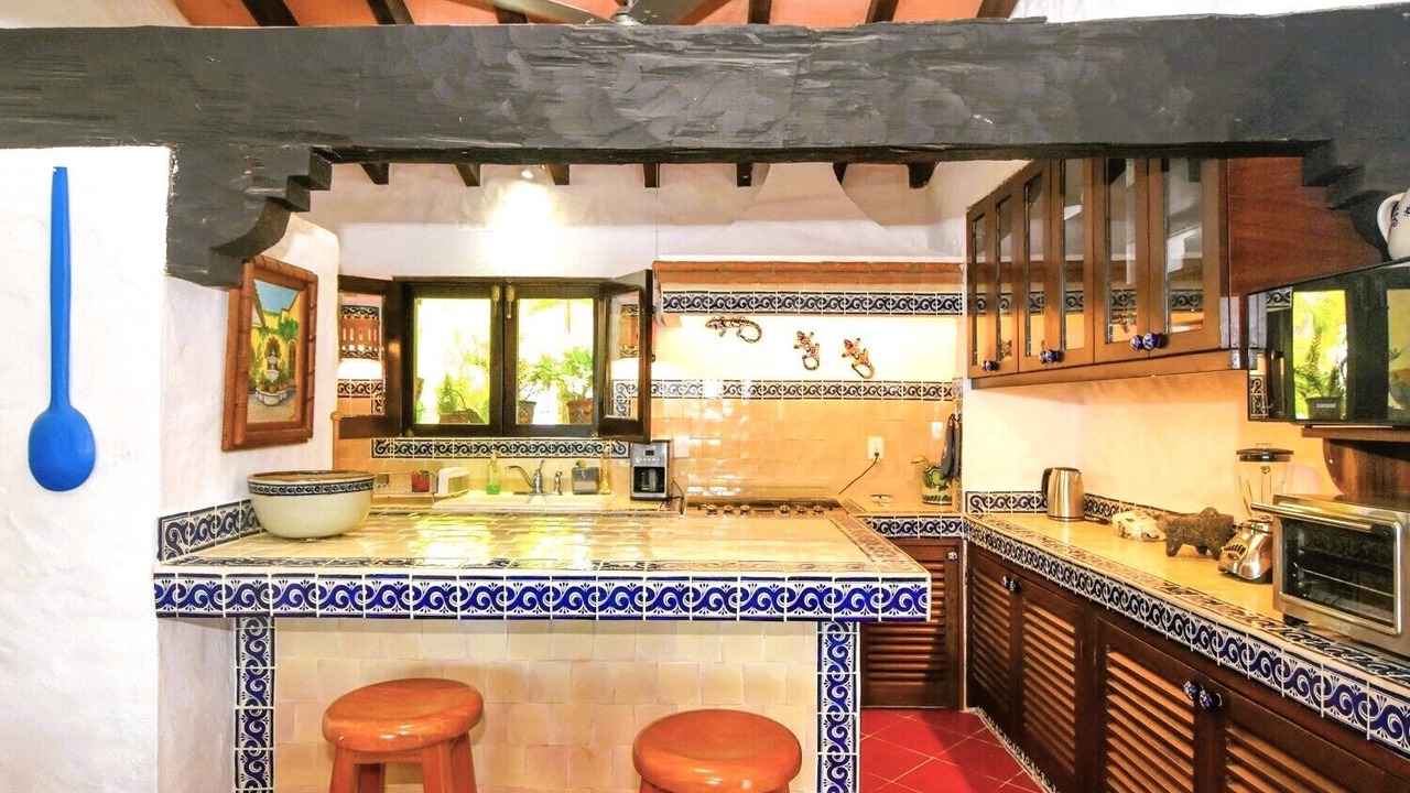 Photo of Kitchen in South Shore Hotel Area
