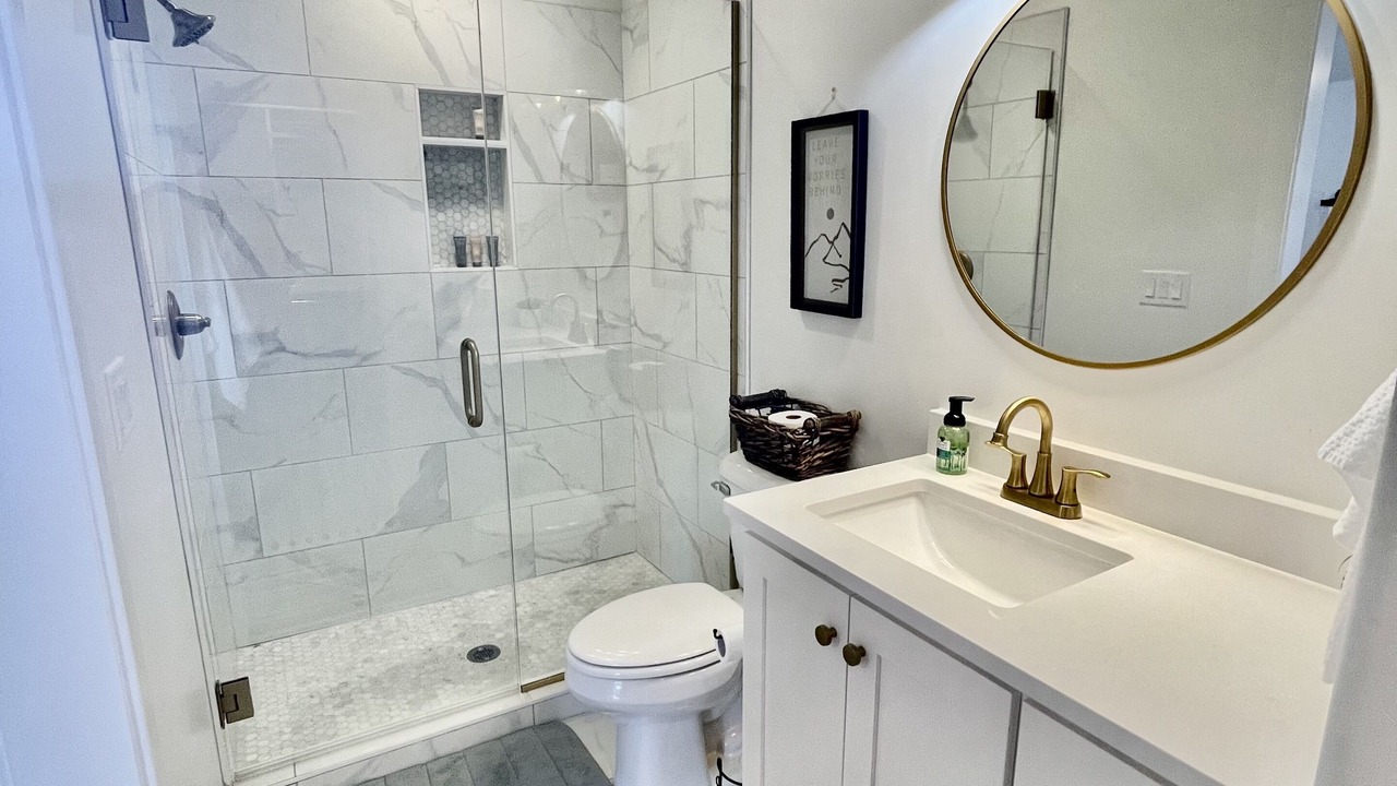 Photo of Bathroom in Hurricane