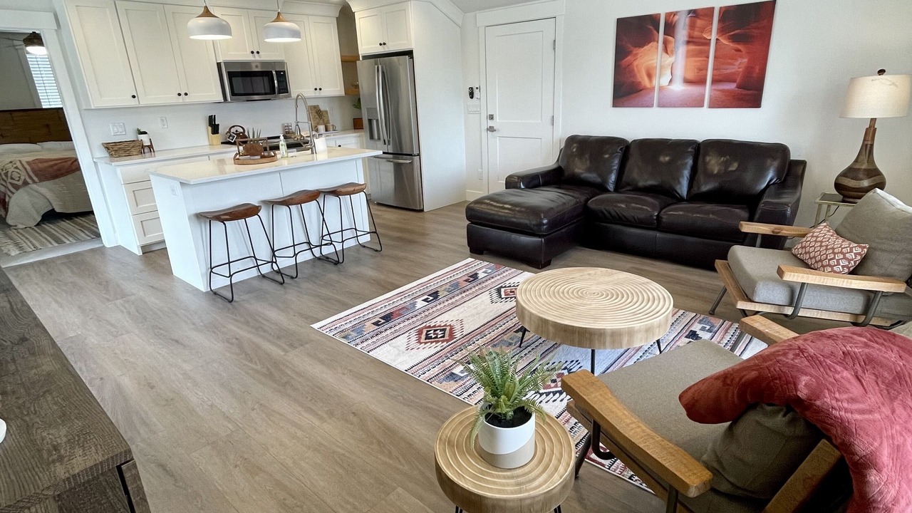 Photo of Livingroom in Hurricane