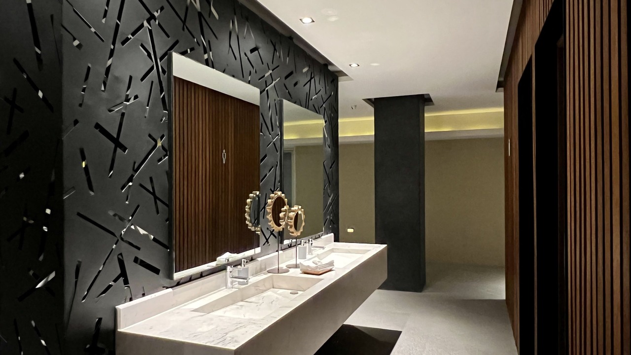 Photo of Bathroom in Romantic Zone