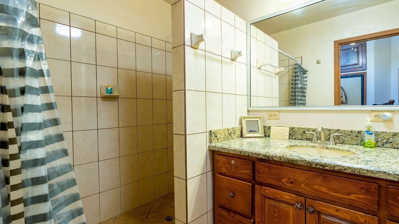 Photo of Bathroom in Villas de Las Palmas