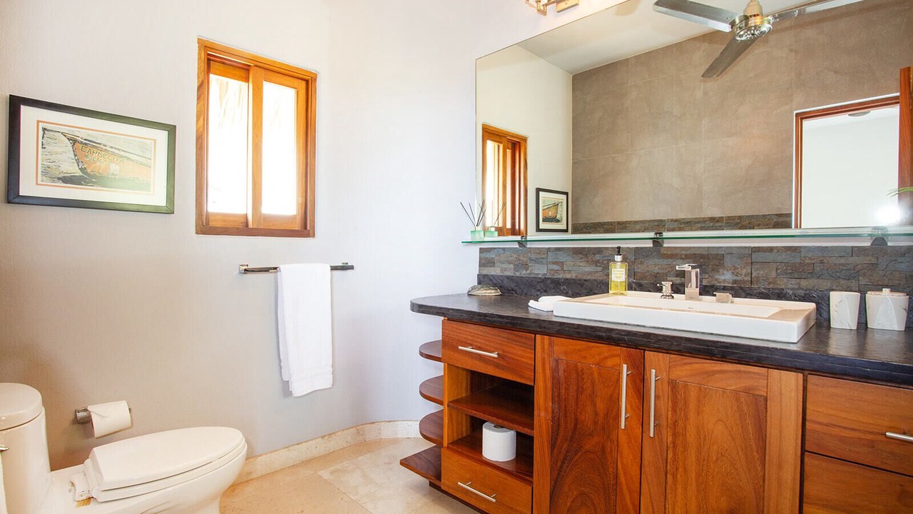 Photo of Bathroom in North End