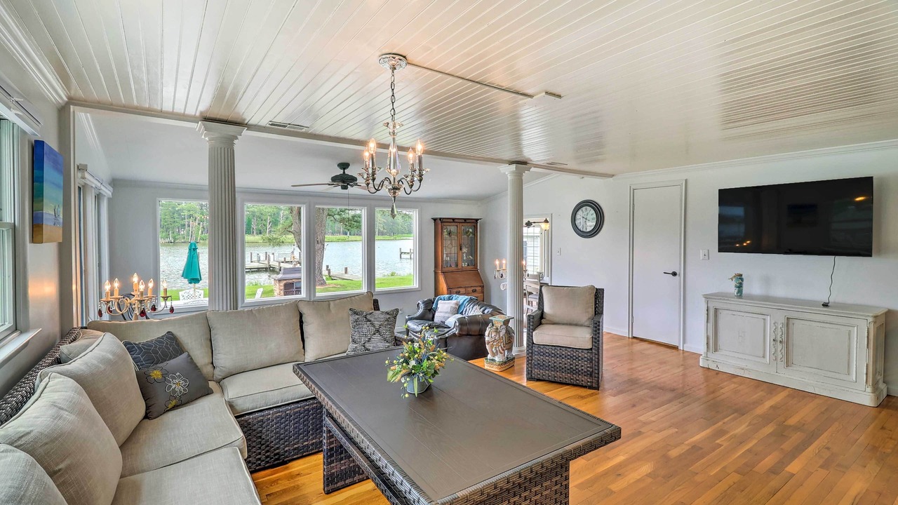Photo of Bedroom in Grasonville