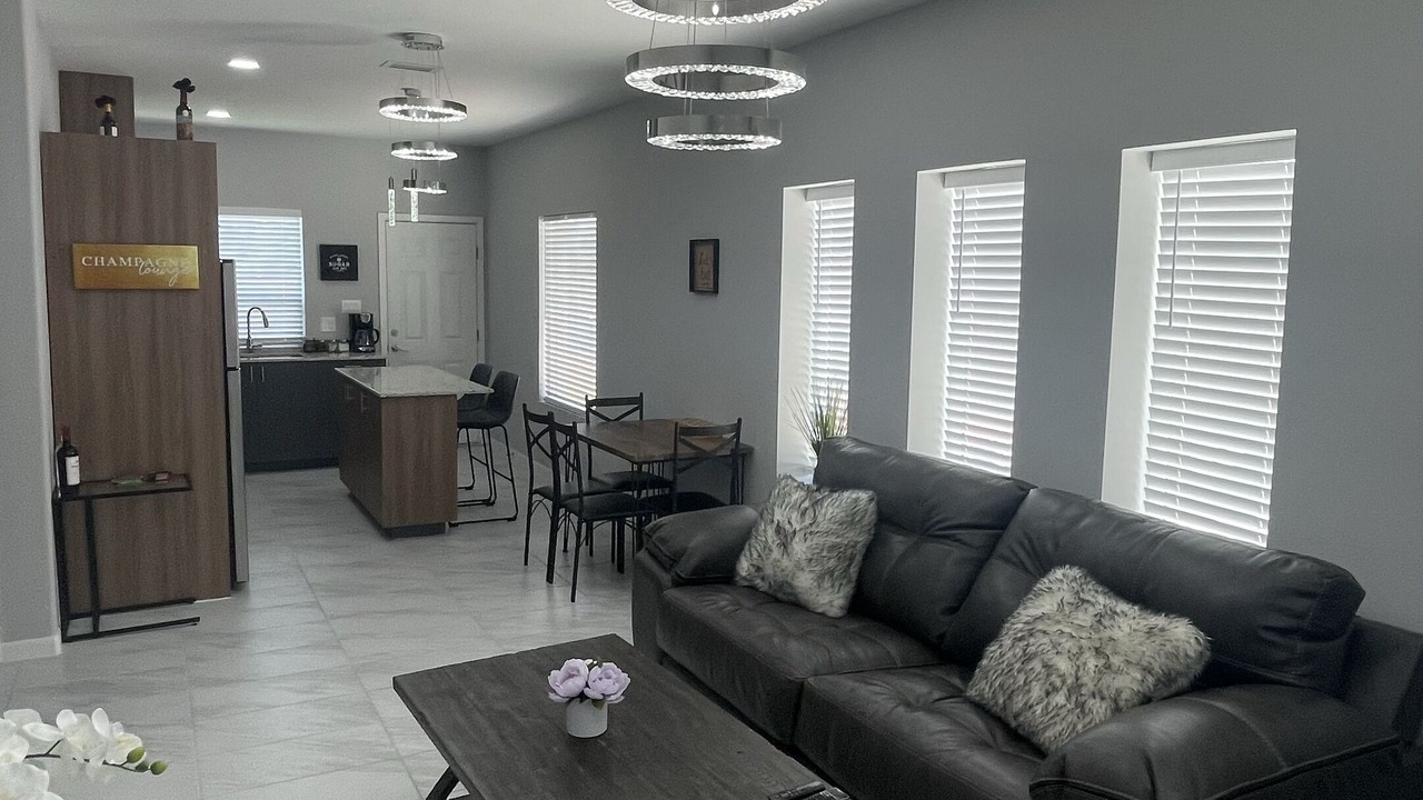 Photo of Livingroom in Weslaco