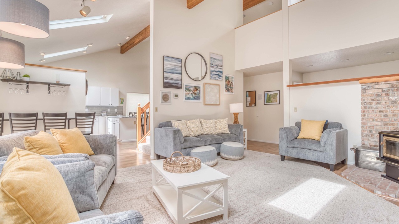 Photo of Bedroom in Neskowin