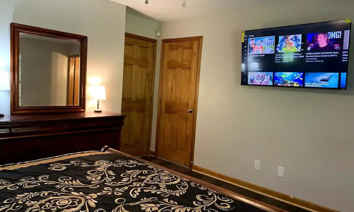 Photo of Bedroom in Mount Berry