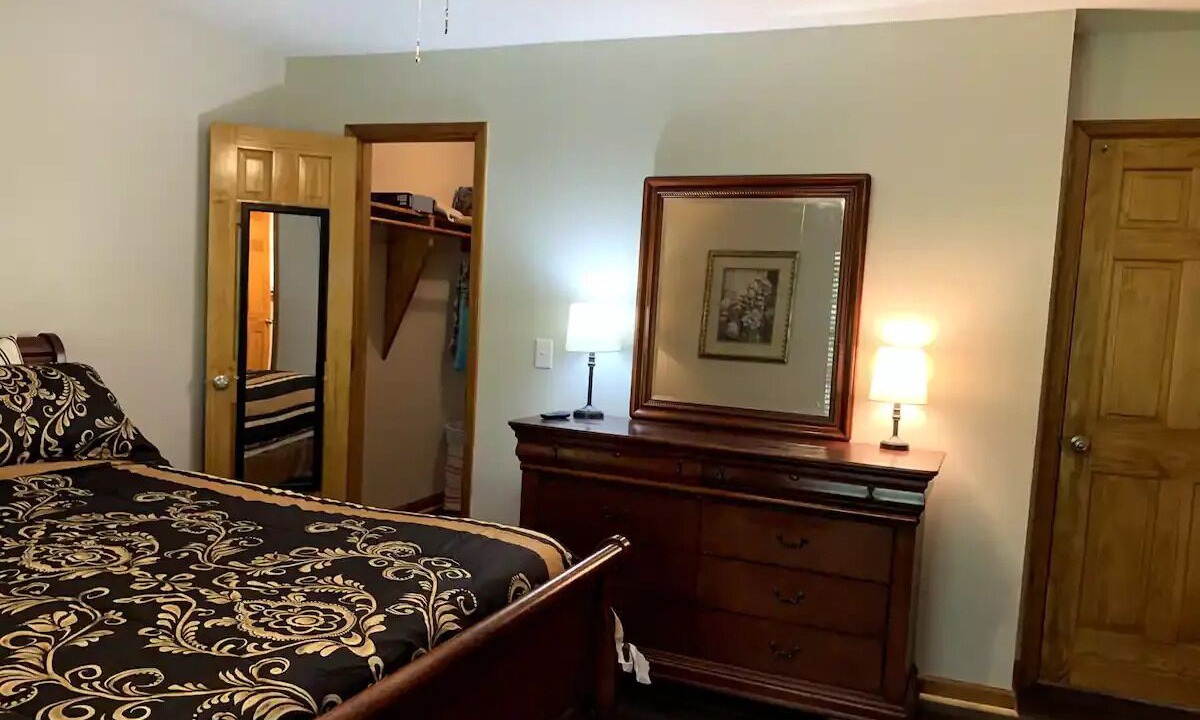 Photo of Bedroom in Mount Berry