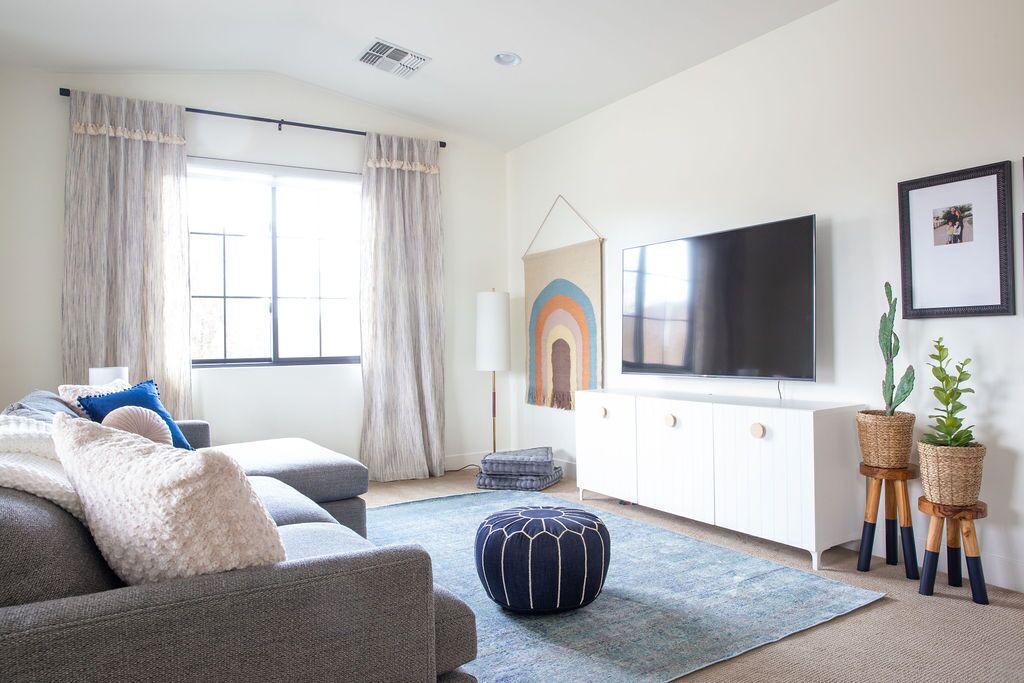 Photo of Livingroom in Camelback East