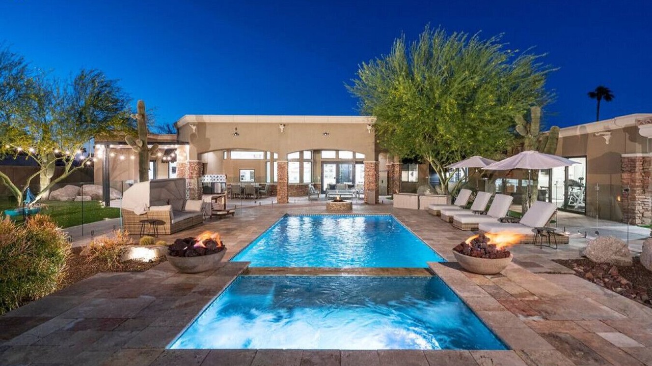 Photo of Outdoor in Paradise Valley Village