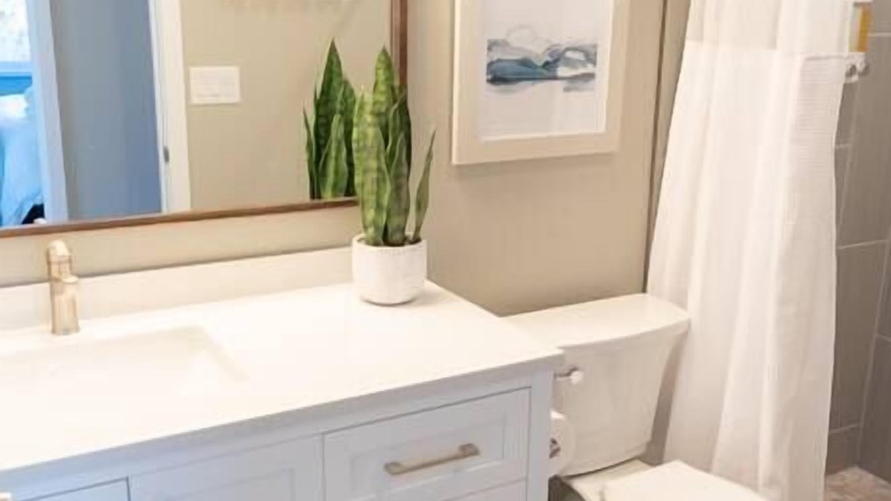 Photo of Bathroom in Palmer