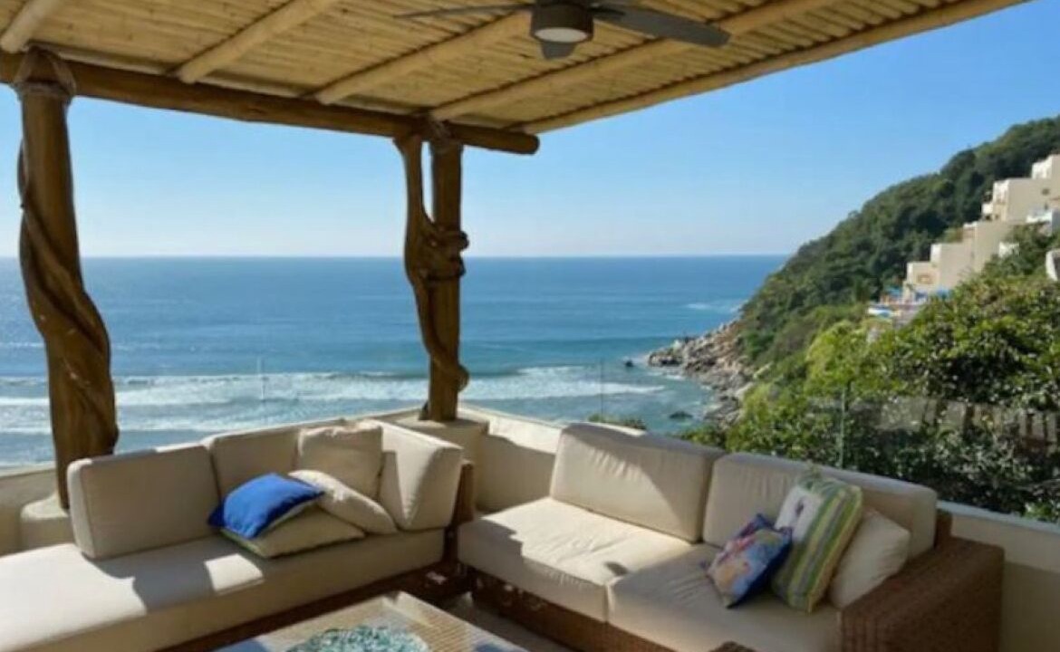 Photo of Patio Balcony in Puerto Marques