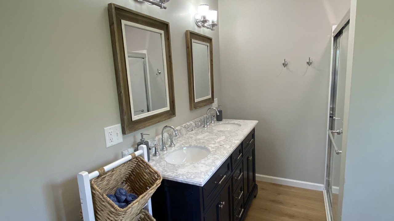 Photo of Bathroom in Cobden
