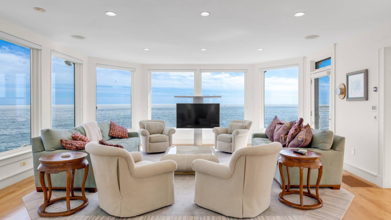 Photo of Bedroom in Marblehead