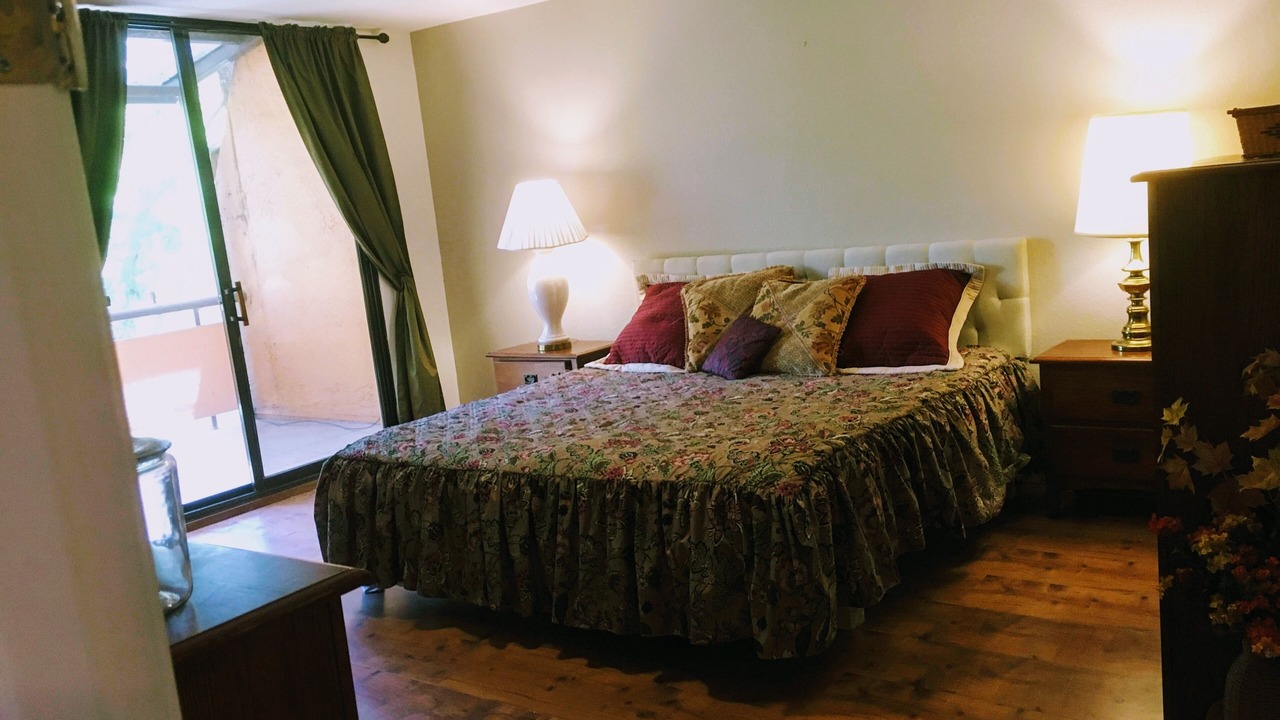 Photo of Bedroom in Downtown Sacramento