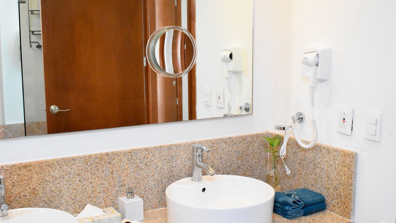 Photo of Bathroom in South Hotel Zone