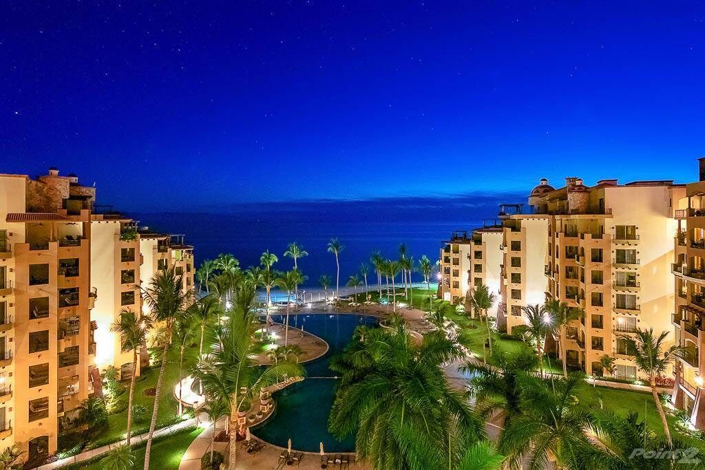 Photo of Patio Balcony in Flamingos