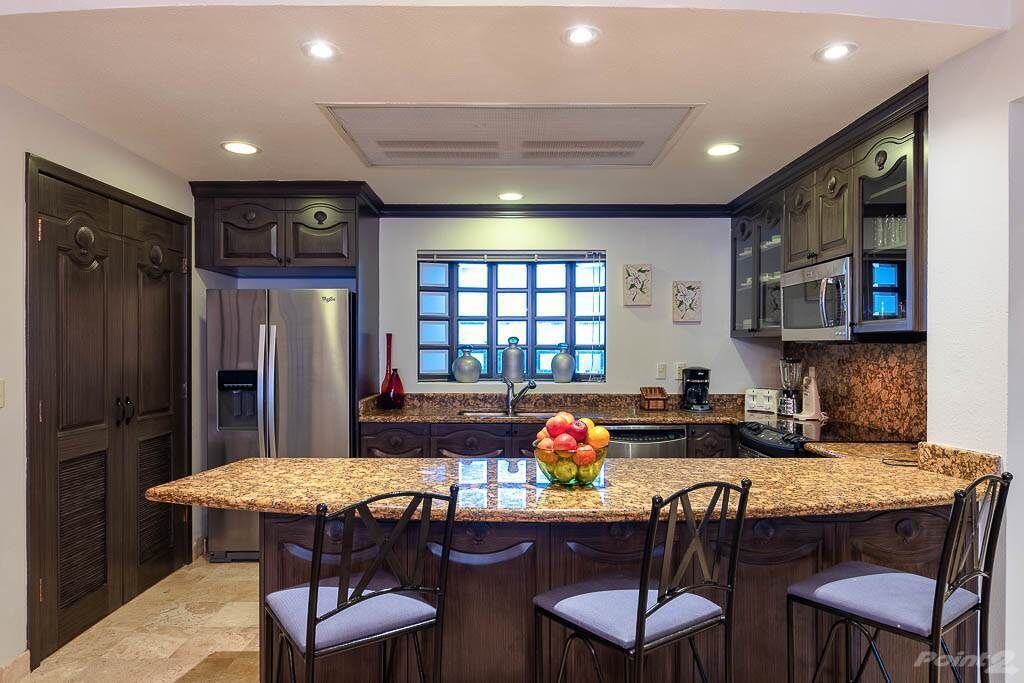Photo of Kitchen in Flamingos